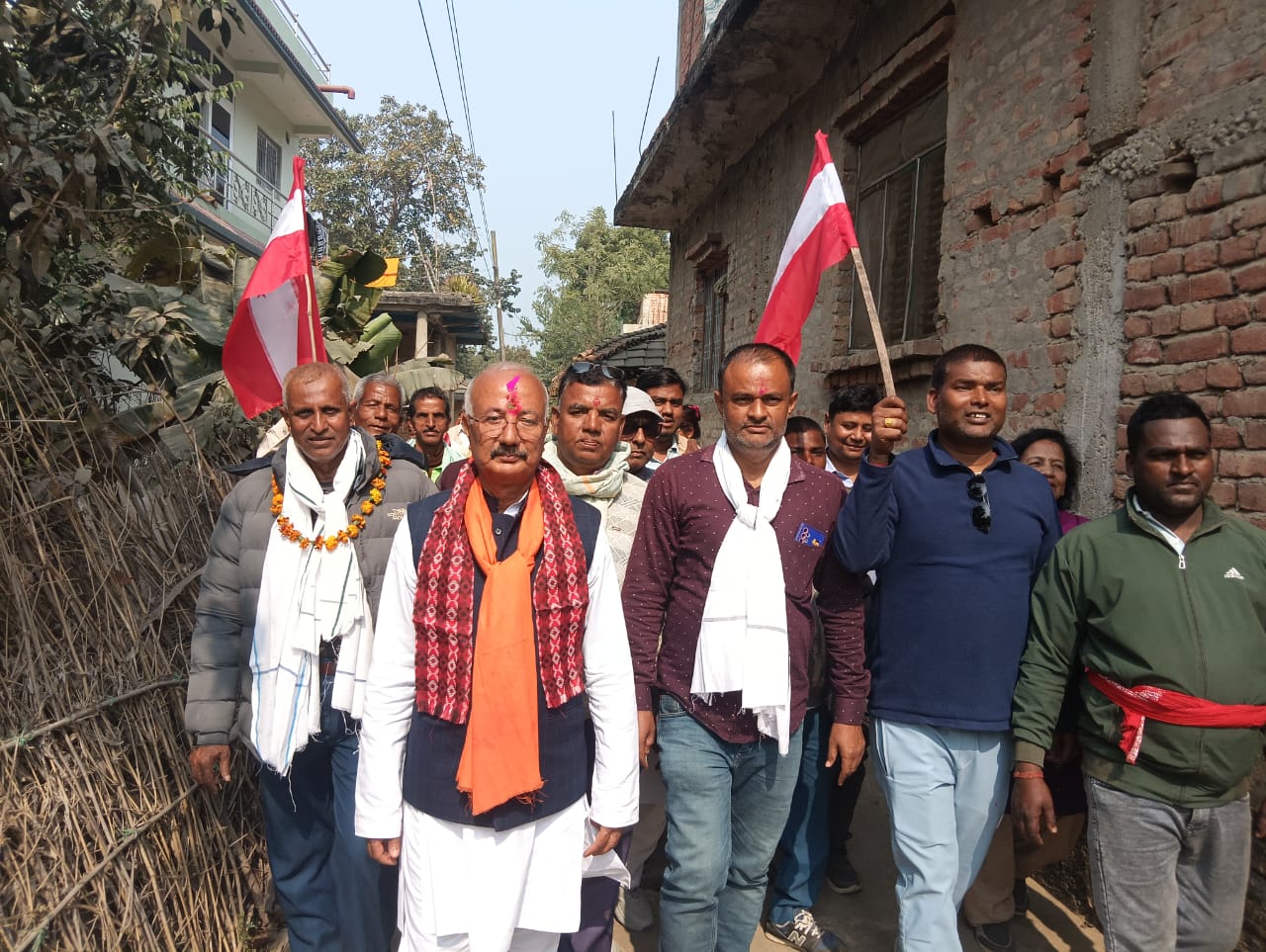 पर्सा–४ मा रमेश रिजालको घरदैलो अभियान निरन्तर, जिराभावानीमा उत्साहजनक जनसमर्थन