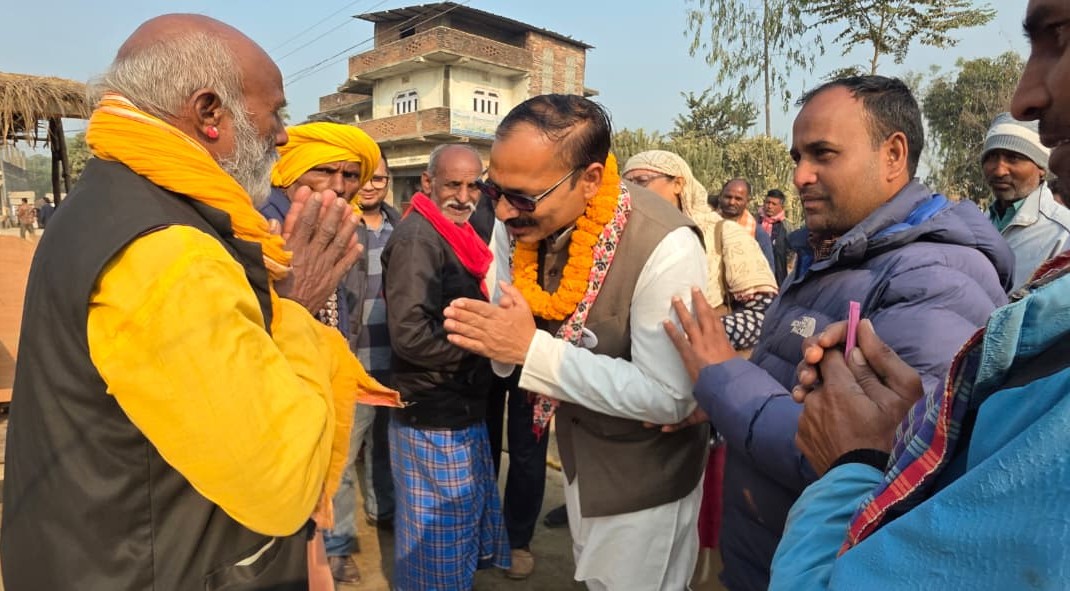 ग्रामीण समस्या सुन्दै विकासको प्रतिबद्धता जनाउँदै टेमानी