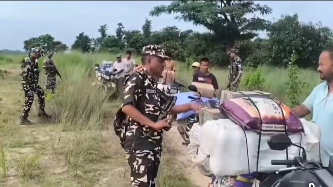 भारत–नेपाल सीमाबाट तस्करीका सामानसहित पर्साका ६ नेपाली पक्राउ